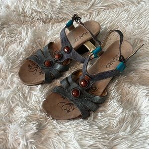 Sandals Wedge Strapped
